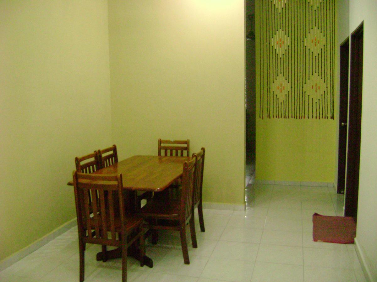 Homestay Amsyarah Сери-Искандар Экстерьер фото
